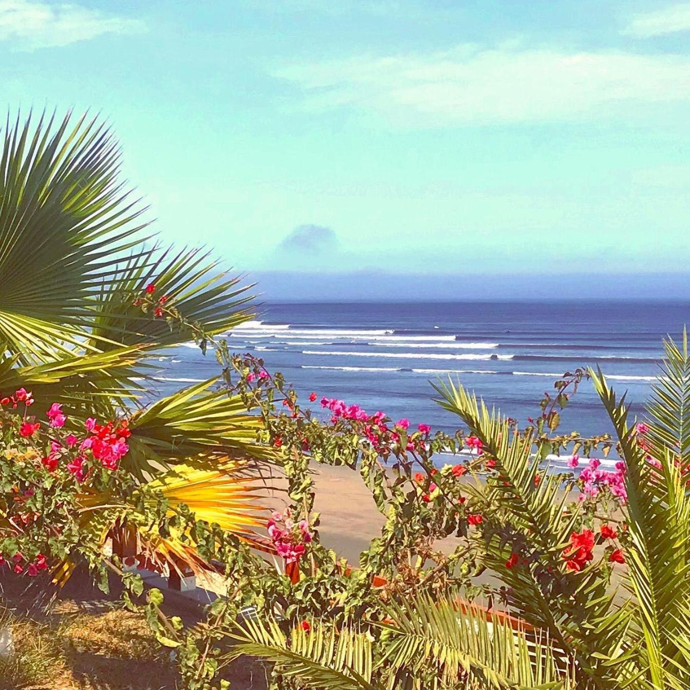 Отель Surf House Chicama Пуэрто Чикама Экстерьер фото