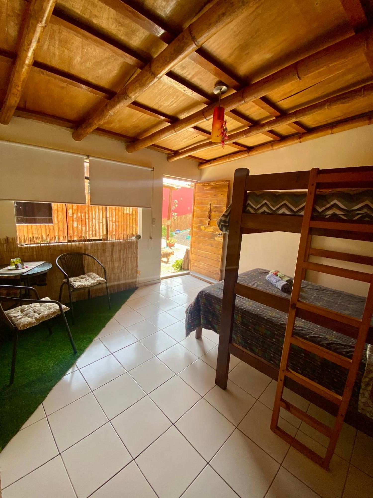 Отель Surf House Chicama Пуэрто Чикама Экстерьер фото