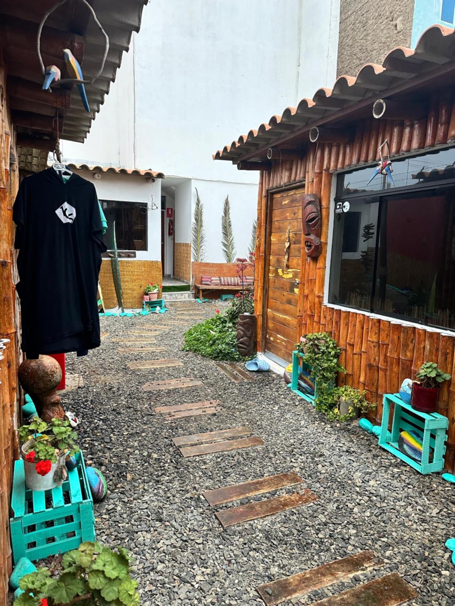 Отель Surf House Chicama Пуэрто Чикама Экстерьер фото